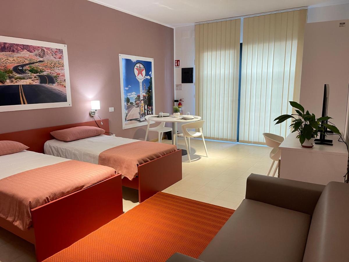 Motel Vespucci Guasticce Eksteriør billede