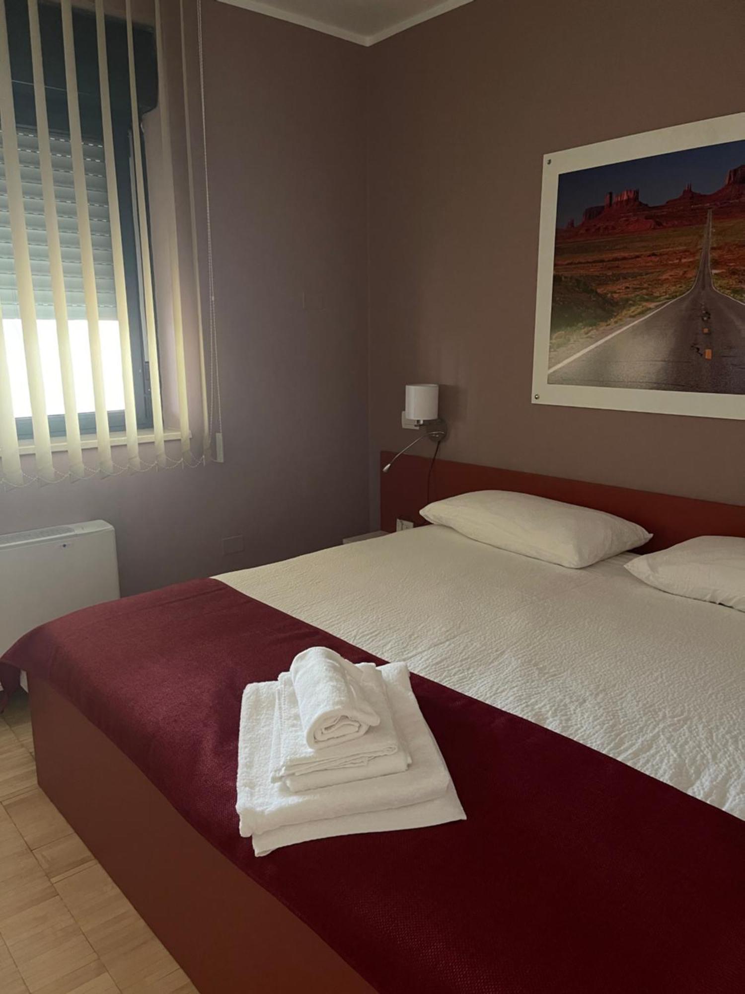 Motel Vespucci Guasticce Eksteriør billede